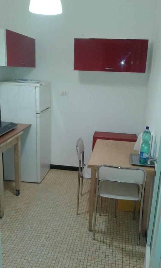 Chloe Apartment Levanto Bagian luar foto
