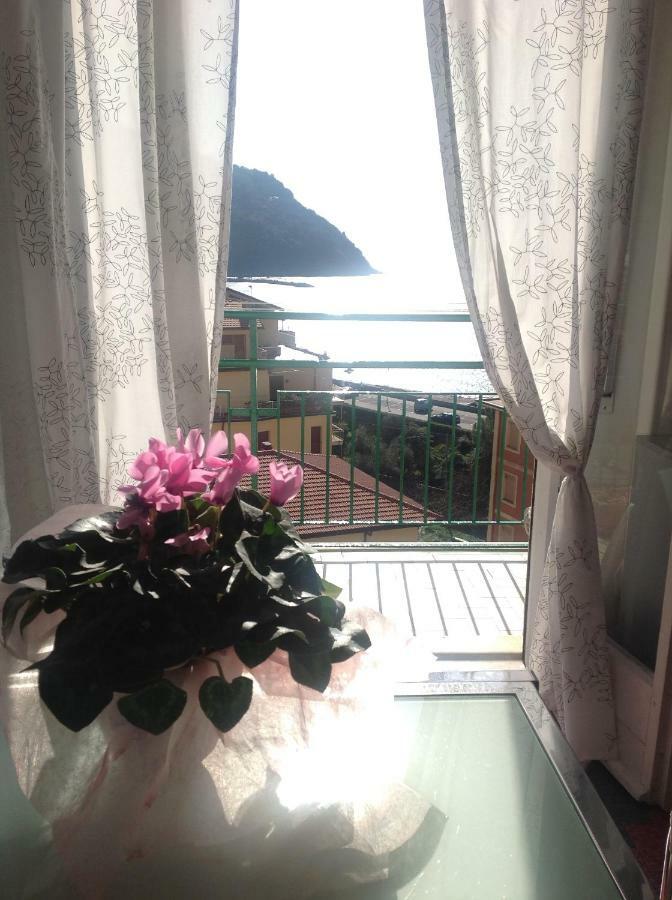 Chloe Apartment Levanto Bagian luar foto